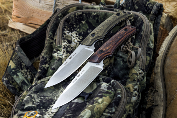 Buck 664 Alpha Hunter Richlite Handle Material